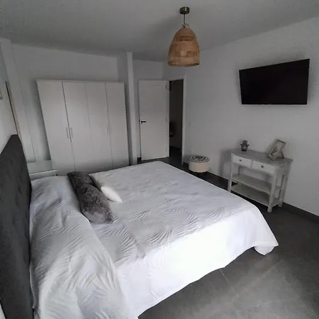 Caletillas Black 1º Linea Playa & Piscina & Wifi Apartment Candelaria